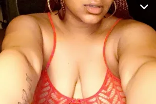 Pretty Thicky 🤍 - 26 - Image 1