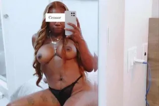 im horny come make me cum 😭💦 -... - Image 2