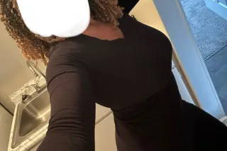 Available for incall massages ... - Image 1