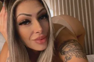 EXOTIC BLONDE JUICY & TIGHT - Image 5