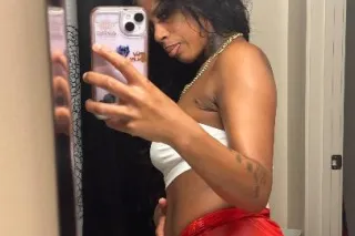 IN TOWN ASK ABOUT MY EXOTIC PERFORMANCE AND MENU COME SEE ME AT MY CLUB - Image 4