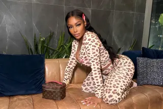 NO CHEAP OFFERS 🥰 no blacks! - Image 5