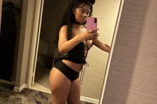 OUTCALLS ONLY LET ME BE YOUR H... - Image 3