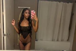 NEW IN TOWN!!🤤Unrushed intimate 💦 fun with petite ebony bombshell 😍 HEAD DOCTOR - Image 5