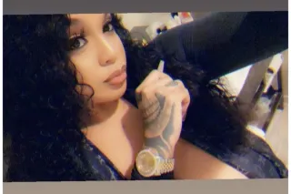 Busty Sexy Spanish Latina 😘 ❄💕... - Image 1