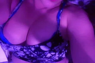 visiting from Palm Springs for... - Image 4