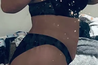 Thick Juicy Booty Pretty Face ... - Image 2