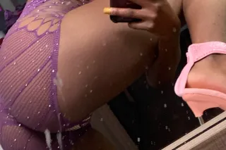 new here 🫧 babydidwhat 🌺 petite treat 🫦 - Image 5