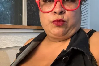 come fuck me on my hotel window - Image 11