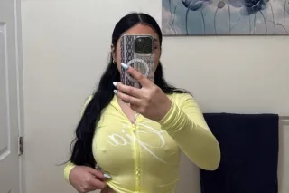 Your weekend fantasy starts he... - Image 3