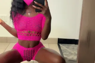 Available all day , Text me to... - Image 1