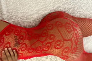 muy traviesa y limpia❤🍒 come h... - Image 2