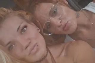 2GiRl SPECiAl - 31 - Image 2