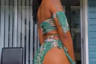 Catch Me While You Can 💦💦XxX Big BOOTY Girl with a ᴘʀᴇᴛᴛʏ ғᴀᴄᴇ 🦋AND A 𝔽𝔸𝕋 𝔸𝕊𝕊💦 100% ᏒᎬAᏞ 💦 - Image 5