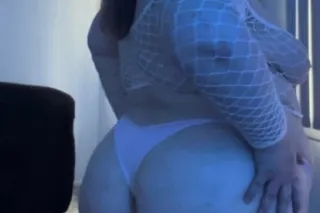 thick n juicy💦💦 WHITE BBW 🔥PHA... - Image 4