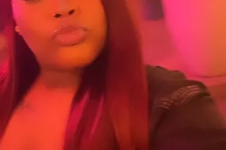 NEW in town, Pretty, Thick & U... - Image 1