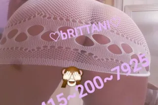 💘🤓pRETTY cARAMEL & sUPER bUSTY... - Image 4