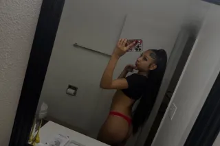 sexy petite mexican 😍😩 - Image 5