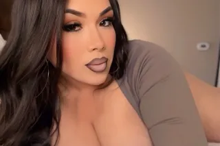 Your New Favorite Latina Bombs... - Image 1