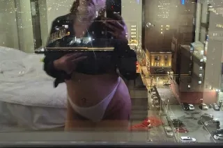 100% real pics, cum see for yo... - Image 1