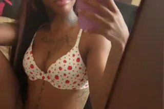 ThroatGodess👄😜Dominican Barbie 😍Pretty & Petite 🤩 - Image 9