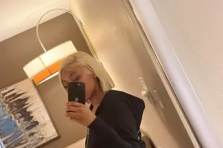 4 MINUTE CHALLENGE👄🤤 - Image 1