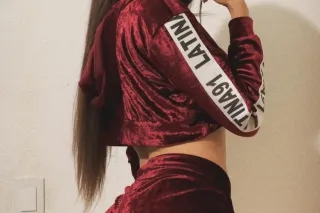 Warm smile, wild heart let’s keep it effortless. - Image 3