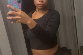 hmu 🥰💋 - Image 1