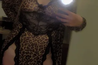 🤫💋New Booty Pretty Hot and Thick and Tight💦 Sweet🍭 Come play with me🤫💋 - Image 7