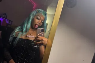 SWEET PETITE TREAT💦YOUR FAVORI... - Image 4