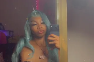 SWEET PETITE TREAT💦YOUR FAVORI... - Image 1