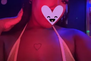 Juicy thick pu$$y waiting 4 u ... - Image 2