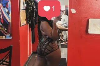 Juicy thick pu$$y waiting 4 u ... - Image 3