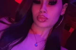 New In Town Snow Barbie😋💋Cum E... - Image 1