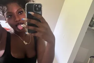 $100 QV SPECIALL🍑🥜 COME GET A ... - Image 2