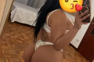 Sexy and hot Latina🔥, availabl... - Image 1