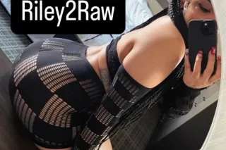 👑🥇Rileys here 🙂‍↕✅ I enjoy men... - Image 2