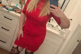 🍑 This PAWG is primed and wait... - Image 1