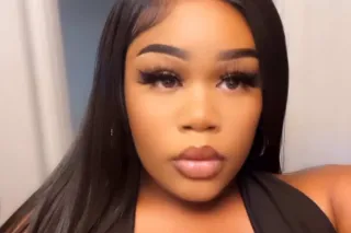 UPSCALE THICK EBONY FREAK 😍🍭👠 - Image 8