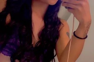 Take A Deep Dive 🏊🏻 In My 💦💦Wa... - Image 4