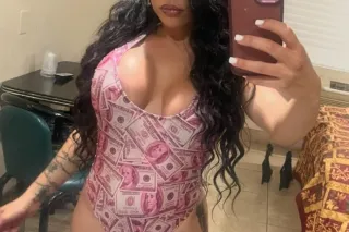 NEW Busty Kinky Bombshell 🍒 - ... - Image 1