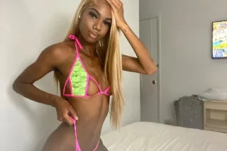 New In Town 💕💦💋 - 25 - Image 1