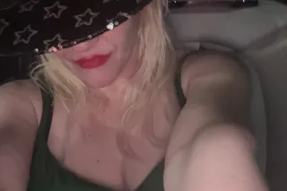 ReaL Blonde Southern Belle - Image 10