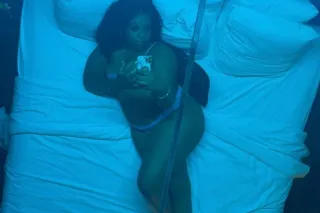 Natural Big Booty Babe 💋 - Image 10