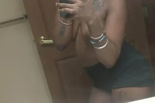 Orally Gifted Pretty Little Secret - Image 5