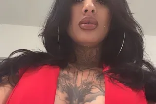 💦💃🏼 NEW NEW 💃🏼💦 LATINAS get th... - Image 1