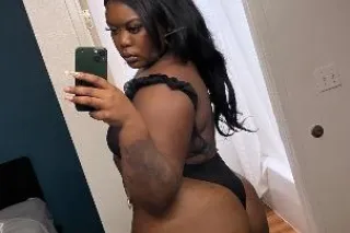 VISITING 💋 Sexy thick chocolat... - Image 2