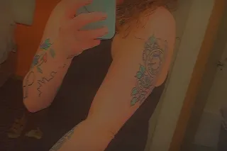 Short, sweet, sassy.. && a ‘li... - Image 3