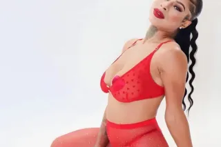 Pretty sweet and petite-🌹💋 - 2... - Image 1