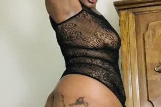 💎BIG BOOTY 💎SQUIRTTER DEEP 💎TH... - Image 1